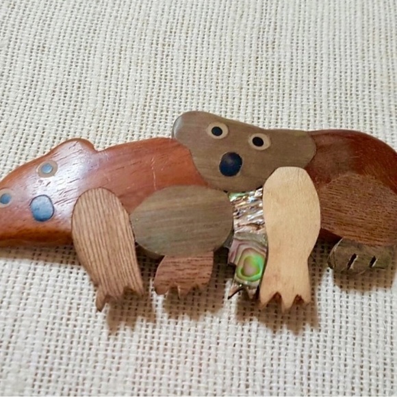 Koala bears wood brooch - Handcrafted Brooch or Necklace you choose - Picture 2 of 15
